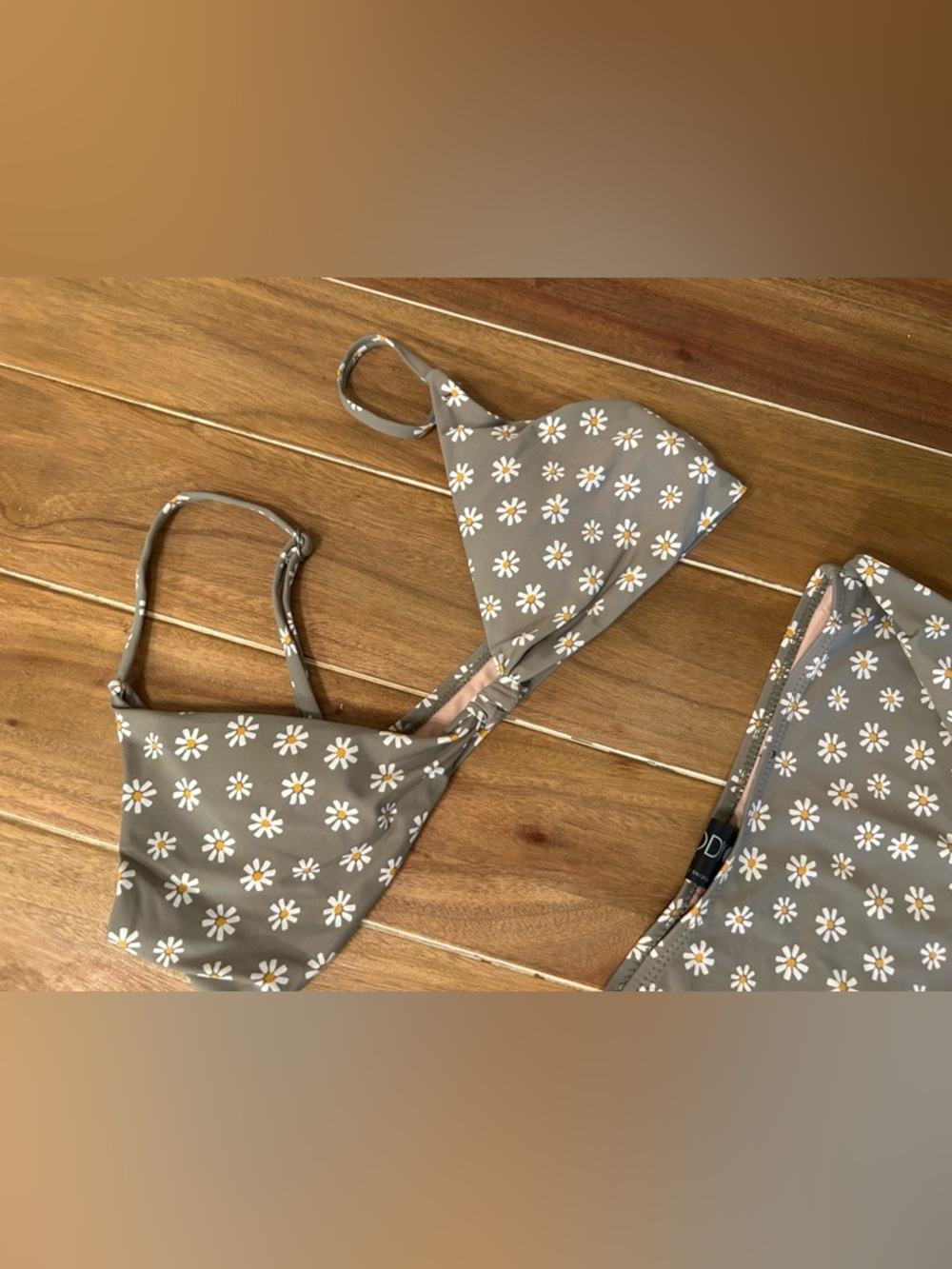 Cotton on BODY Daisy Print High-Waist Bikini Set. Small. - Picture 6 of 7